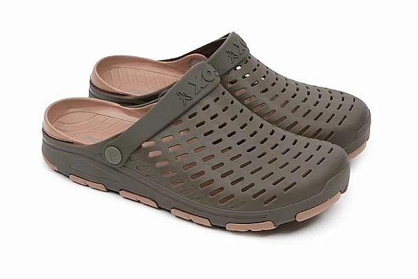 ZAPATO EN ZUECO CLOGS KHAKI/TAN DE FOX